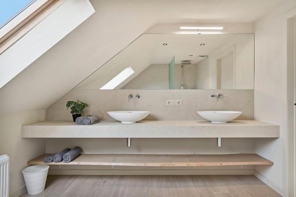 Schitterende Loft Met Jacuzzi En Sauna In Mechelen Exteriör bild