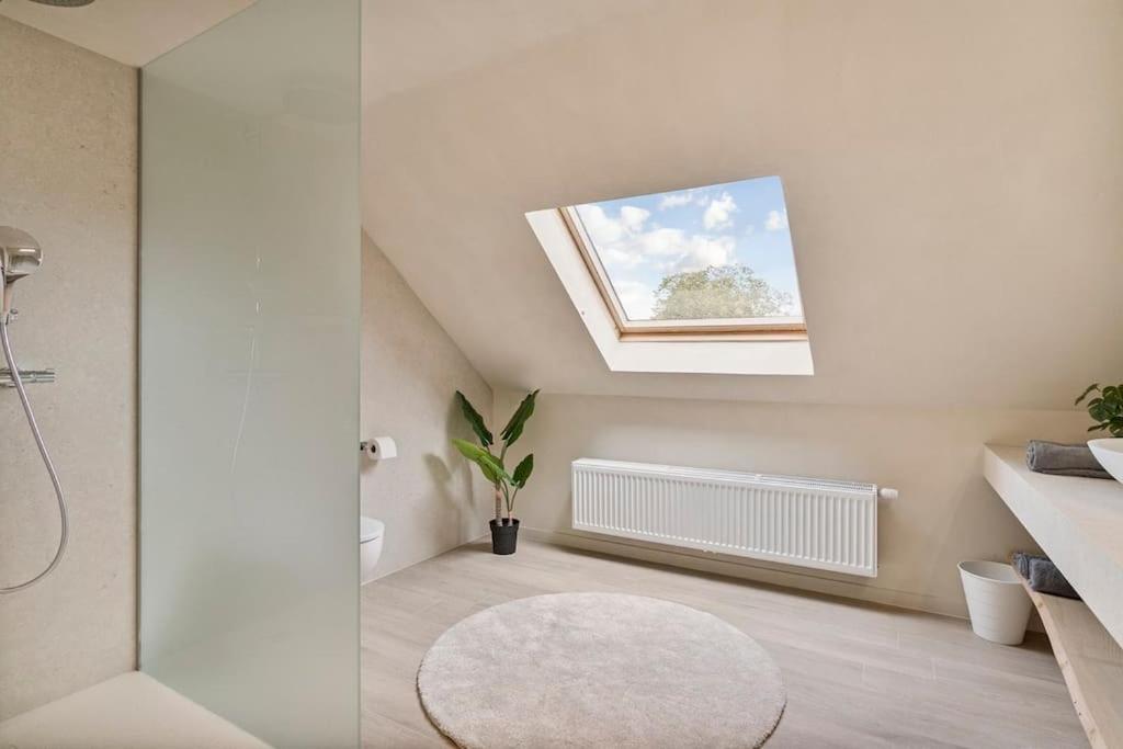 Schitterende Loft Met Jacuzzi En Sauna In Mechelen Exteriör bild